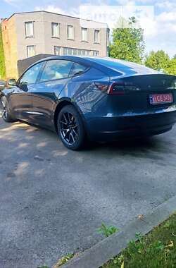 Седан Tesla Model 3 2022 в Луцке