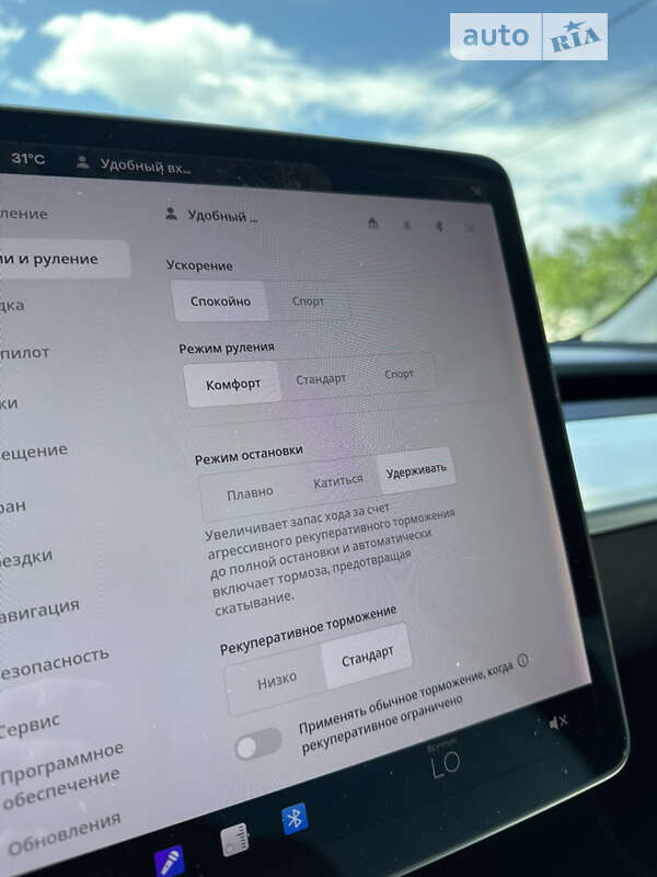 Седан Tesla Model 3 2018 в Львове