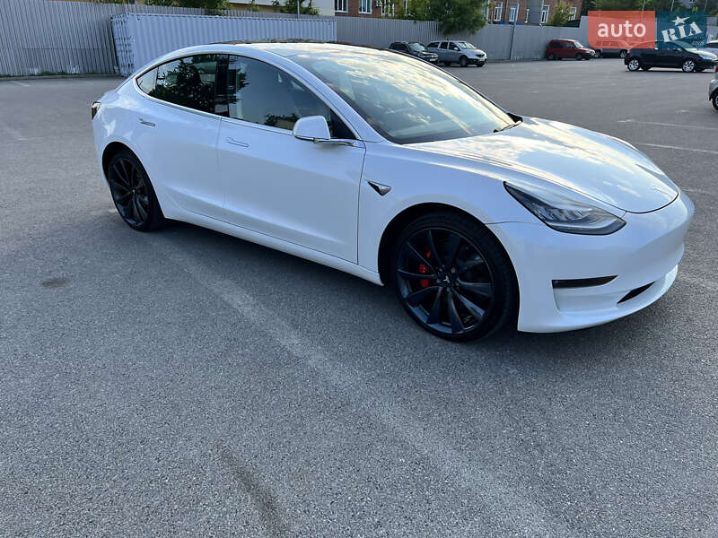 Седан Tesla Model 3 2019 в Харкові