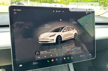 Седан Tesla Model 3 2023 в Києві