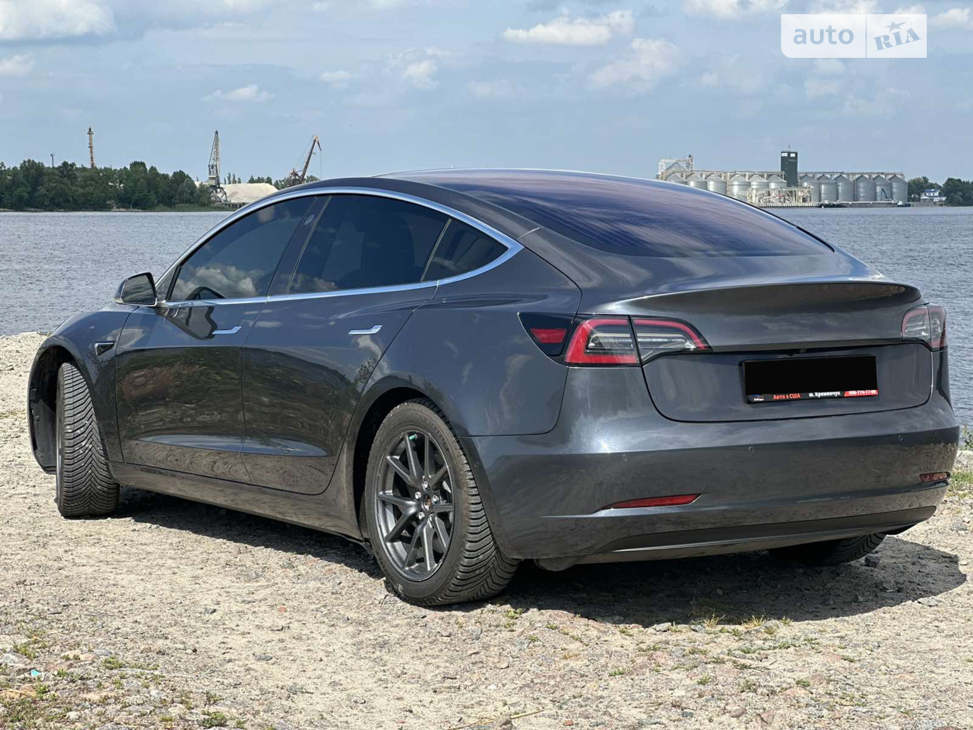2018 Tesla Model 3 - мініатюра 10