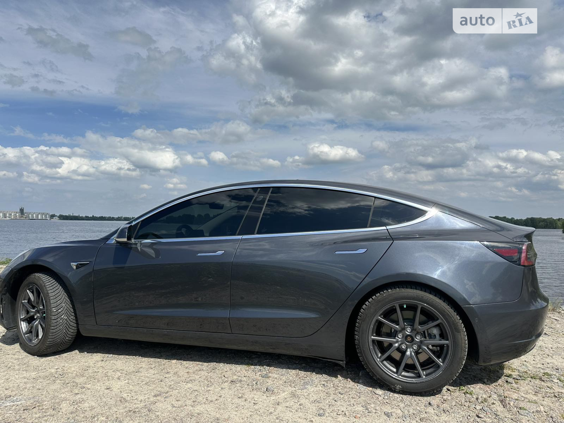 2018 Tesla Model 3 - мініатюра 11