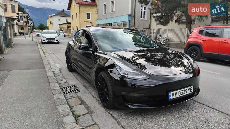 Седан Tesla Model 3 2018 в Днепре