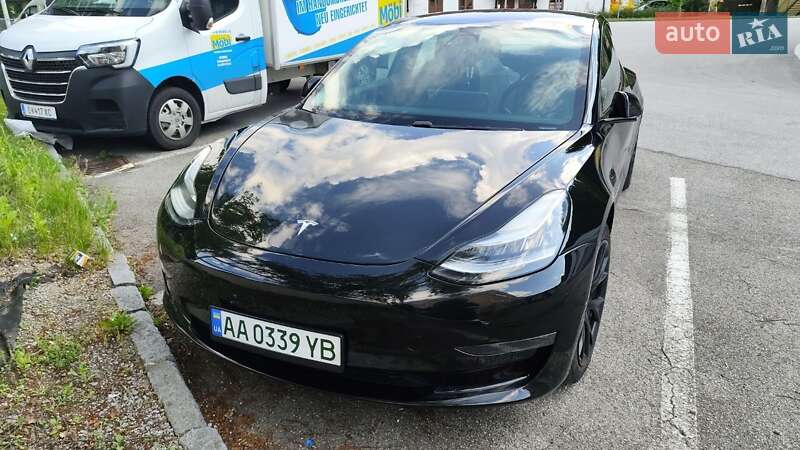Седан Tesla Model 3 2018 в Днепре
