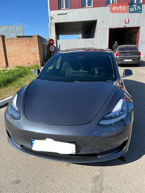 Седан Tesla Model 3 2020 в Полтаве