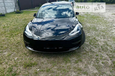 Седан Tesla Model 3 2019 в 