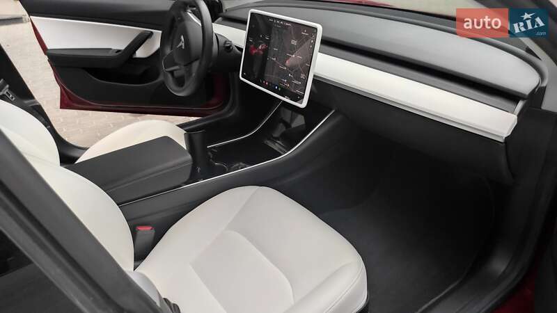 Седан Tesla Model 3 2019 в Харькове