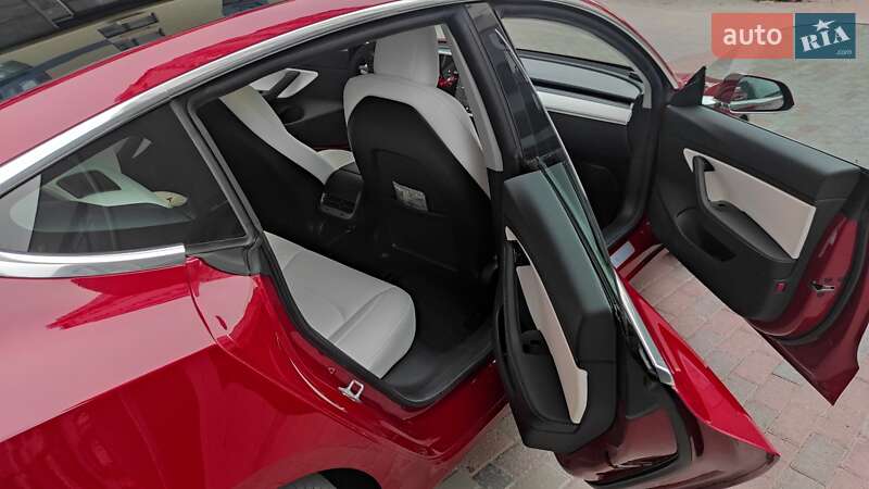 Седан Tesla Model 3 2019 в Харькове