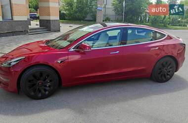 Седан Tesla Model 3 2019 в 