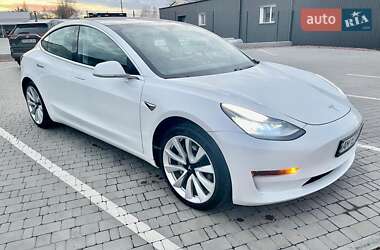 Седан Tesla Model 3 2020 в Житомирі