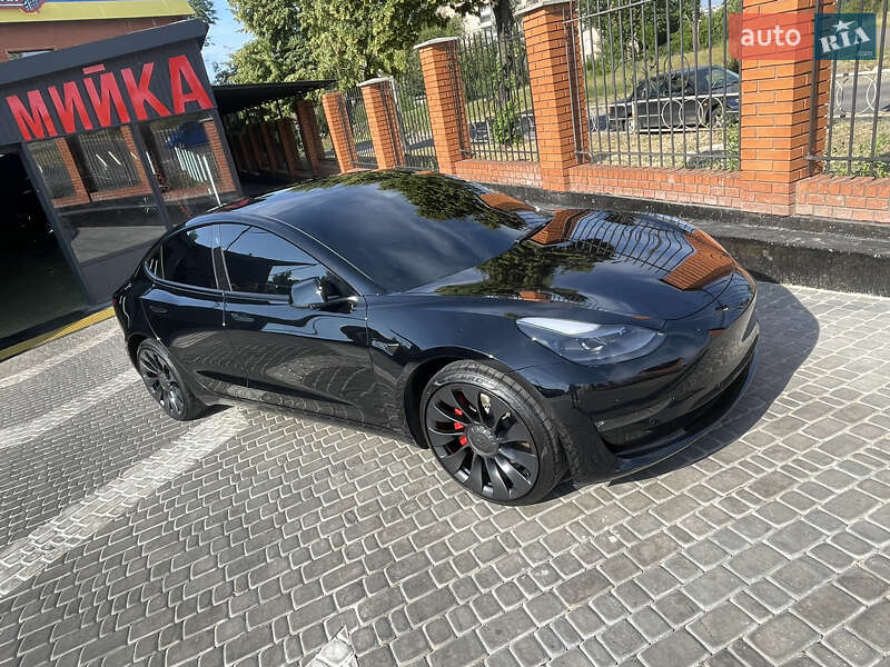 Седан Tesla Model 3 2022 в Киеве фото 6 Седан Tesla Model 3 2022 в Киеве
