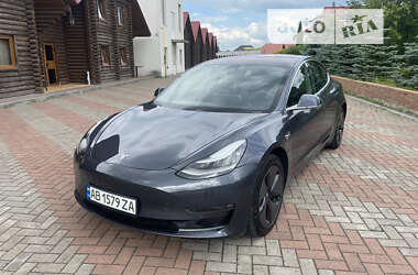 Седан Tesla Model 3 2019 в Виннице