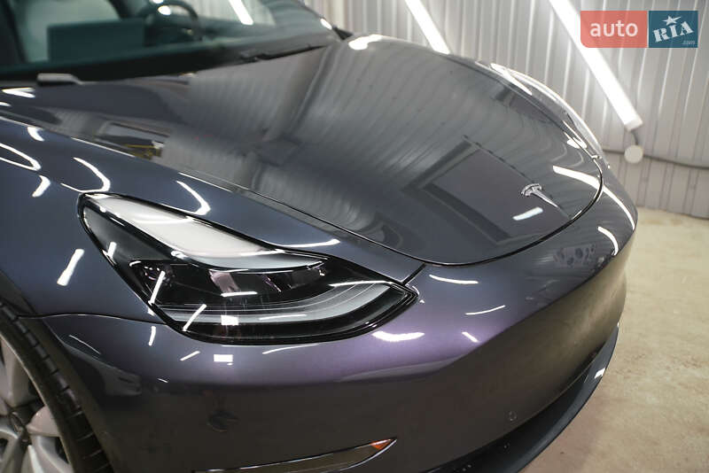 Седан Tesla Model 3 2021 в Полтаві