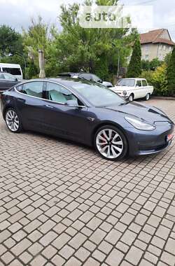 Седан Tesla Model 3 2018 в Ивано-Франковске