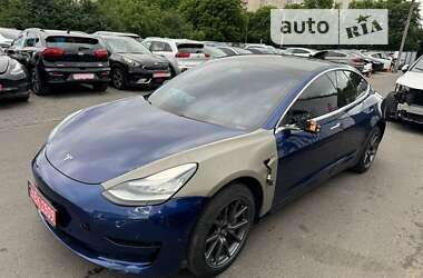 Седан Tesla Model 3 2019 в Луцке