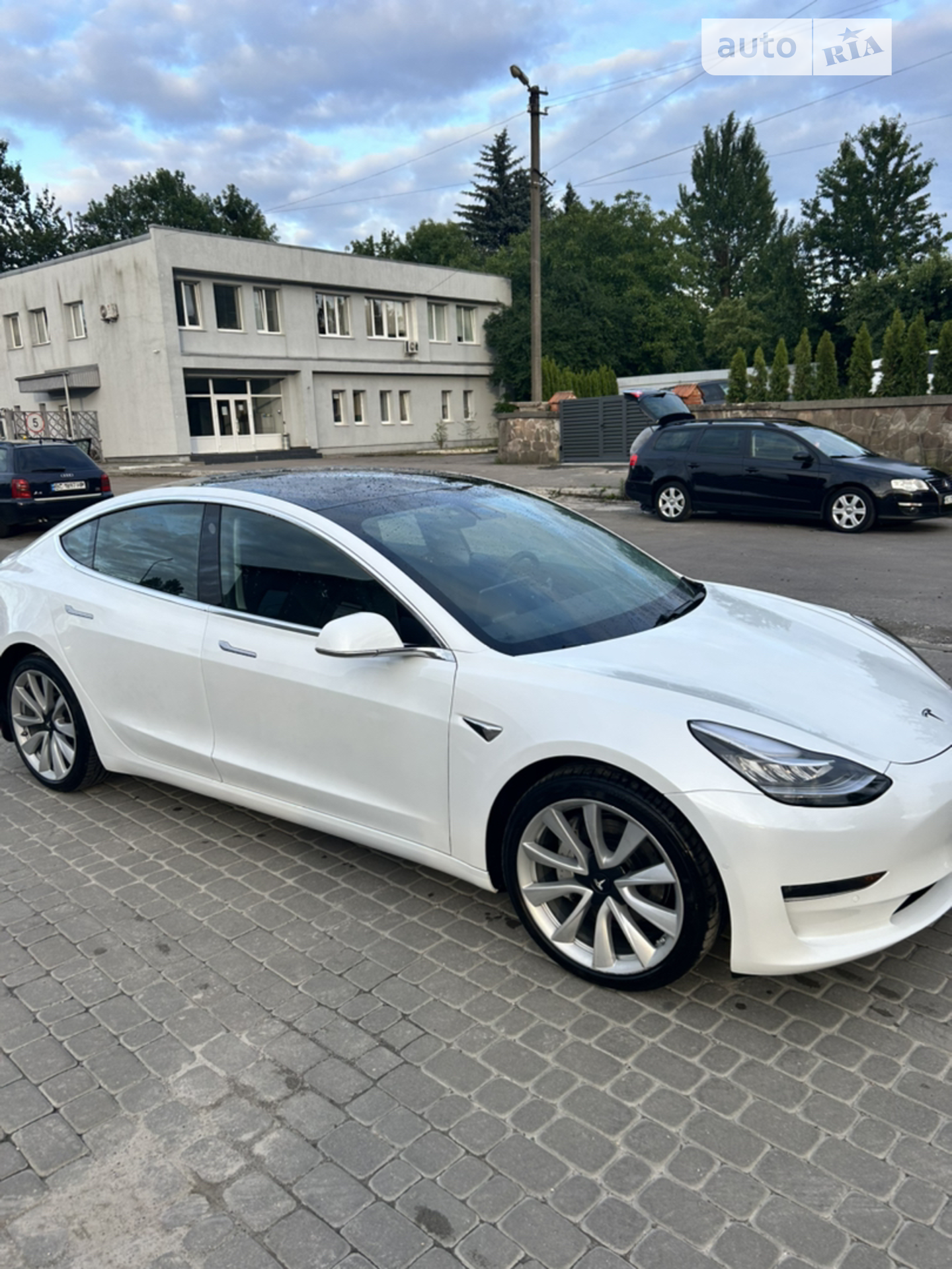 2020 Tesla Model 3 - мініатюра 10