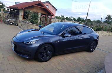 Седан Tesla Model 3 2020 в Івано-Франківську