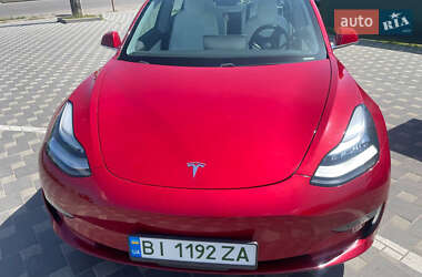 Седан Tesla Model 3 2018 в Полтаве