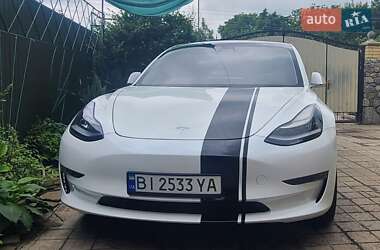 Седан Tesla Model 3 2020 в Кременчуге