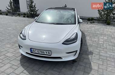 Седан Tesla Model 3 2021 в Луцке