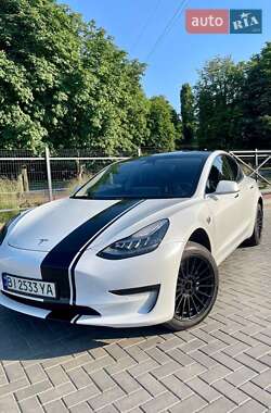 Седан Tesla Model 3 2020 в Кременчуге