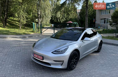 Седан Tesla Model 3 2018 в 
