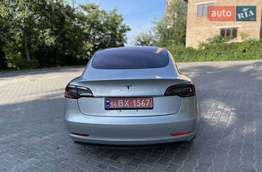 Седан Tesla Model 3 2018 в 