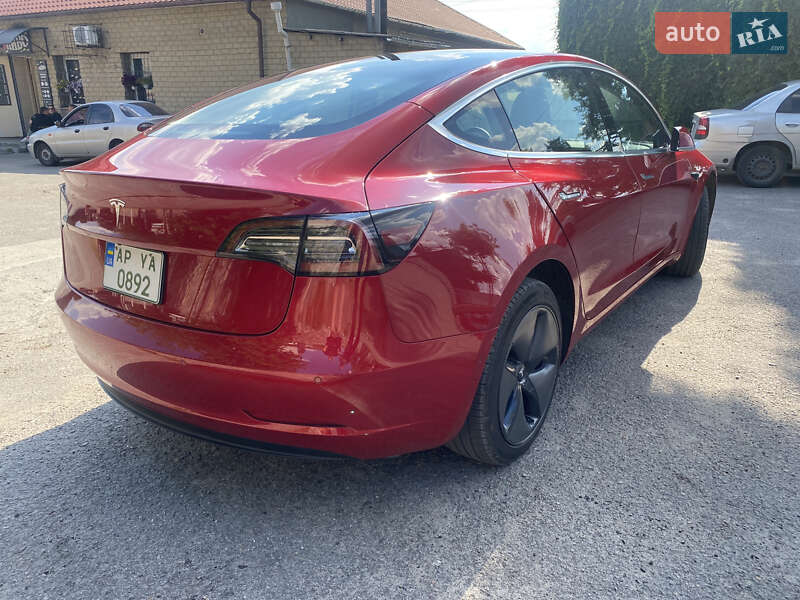 Седан Tesla Model 3 2020 в Запорожье