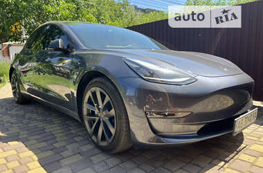 Седан Tesla Model 3 2021 в Виннице