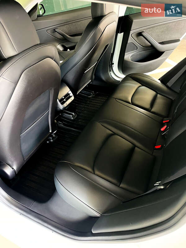 Седан Tesla Model 3 2018 в Киеве фото 9 Седан Tesla Model 3 2018 в Киеве