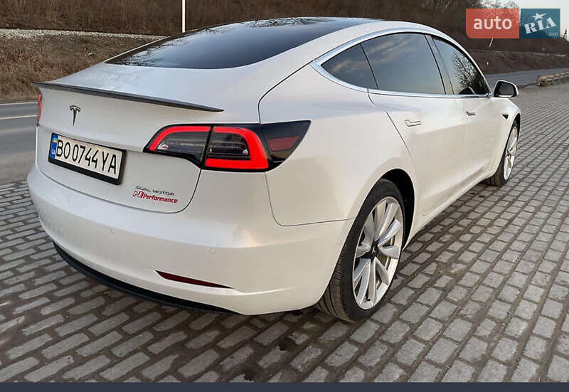 Седан Tesla Model 3 2020 в Млинове фото 17 Седан Tesla Model 3 2020 в Млинове