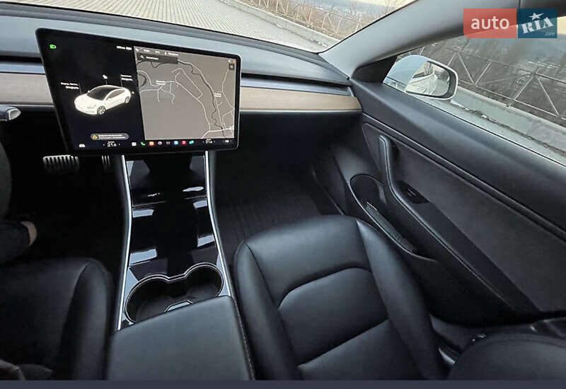 Седан Tesla Model 3 2020 в Млинове фото 31 Седан Tesla Model 3 2020 в Млинове