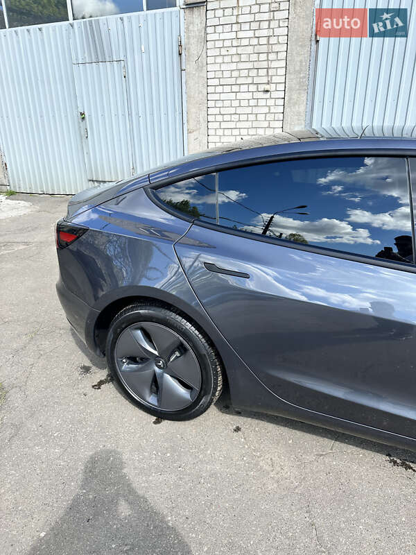 Седан Tesla Model 3 2022 в Києві