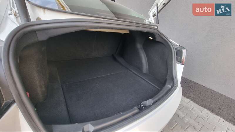Седан Tesla Model 3 2022 в Хмельницькому