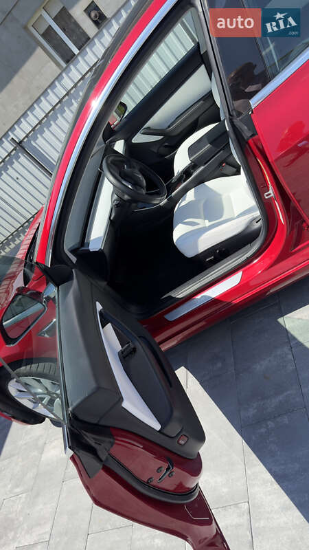Седан Tesla Model 3 2018 в Луцке фото 14 Седан Tesla Model 3 2018 в Луцке