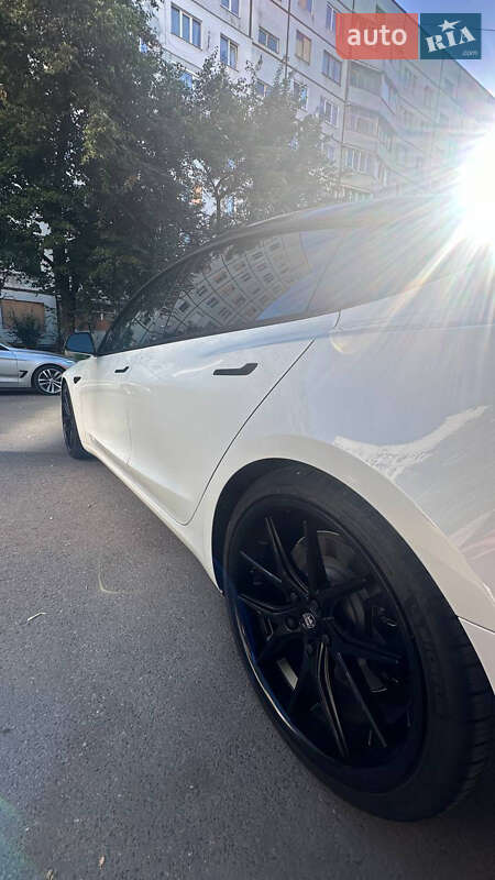 Седан Tesla Model 3 2021 в Харькове