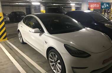 Седан Tesla Model 3 2019 в Львові фото Седан Tesla Model 3 2019 в Львові