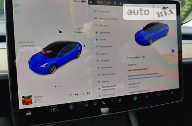 Седан Tesla Model 3 2022 в Виннице