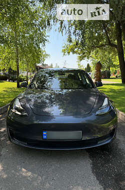 Седан Tesla Model 3 2021 в Дніпрі