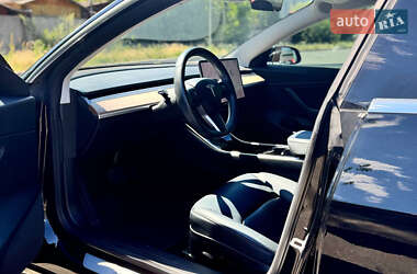 Седан Tesla Model 3 2018 в Киеве