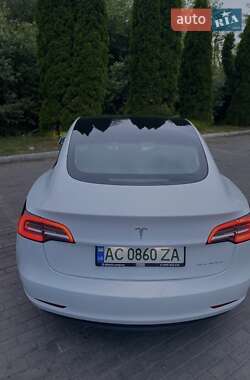 Седан Tesla Model 3 2022 в Луцке