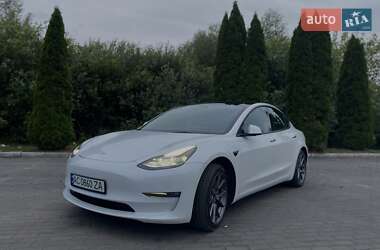 Седан Tesla Model 3 2022 в Луцке