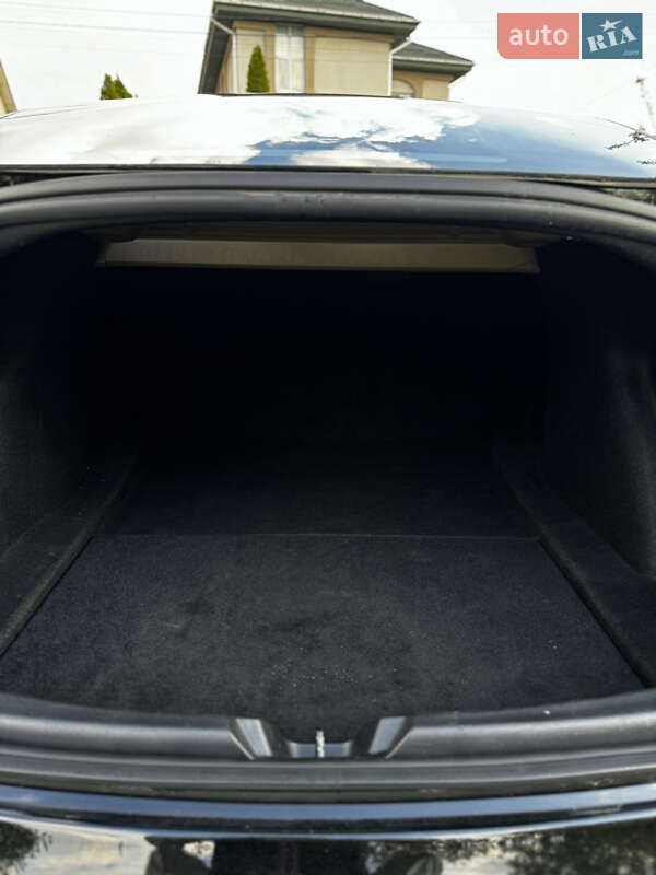Седан Tesla Model 3 2019 в Рівному