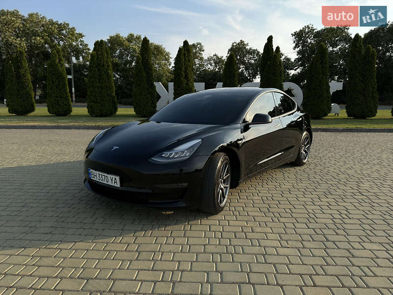 Tesla Model 3 2019