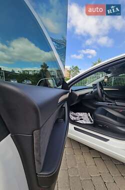 Седан Tesla Model 3 2021 в Ивано-Франковске
