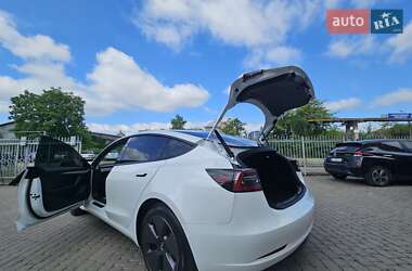 Седан Tesla Model 3 2021 в Ивано-Франковске