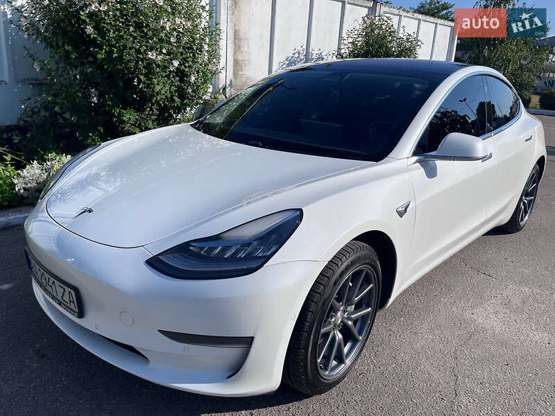Седан Tesla Model 3 2018 в Киеве фото 2 Седан Tesla Model 3 2018 в Киеве