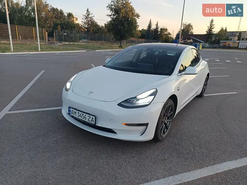 Tesla Model 3 2018