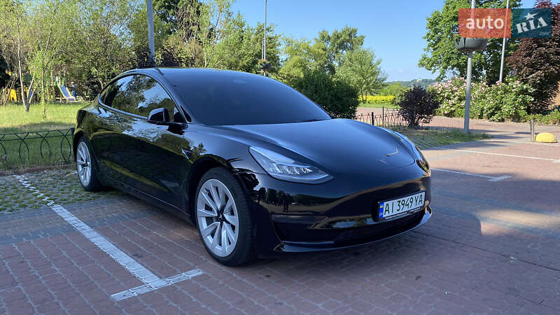 Tesla Model 3 2022