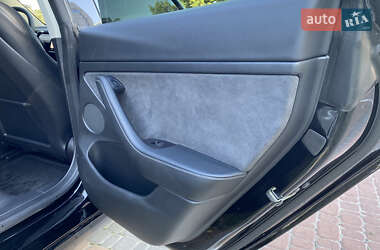 Седан Tesla Model 3 2022 в Киеве